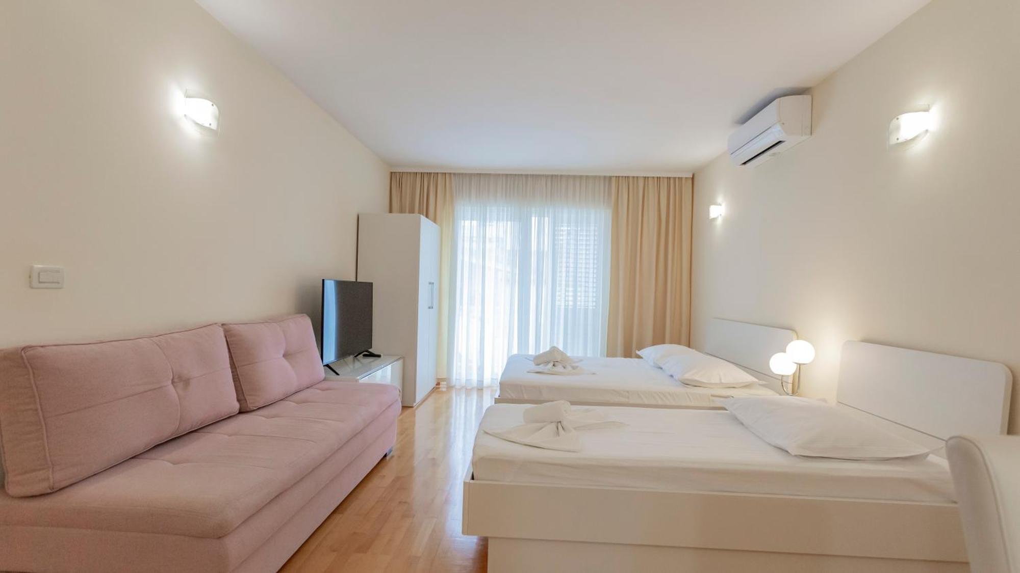 Baska Voda Apartments - Steps From The Beach, Free Parking, Central Location Exterior photo