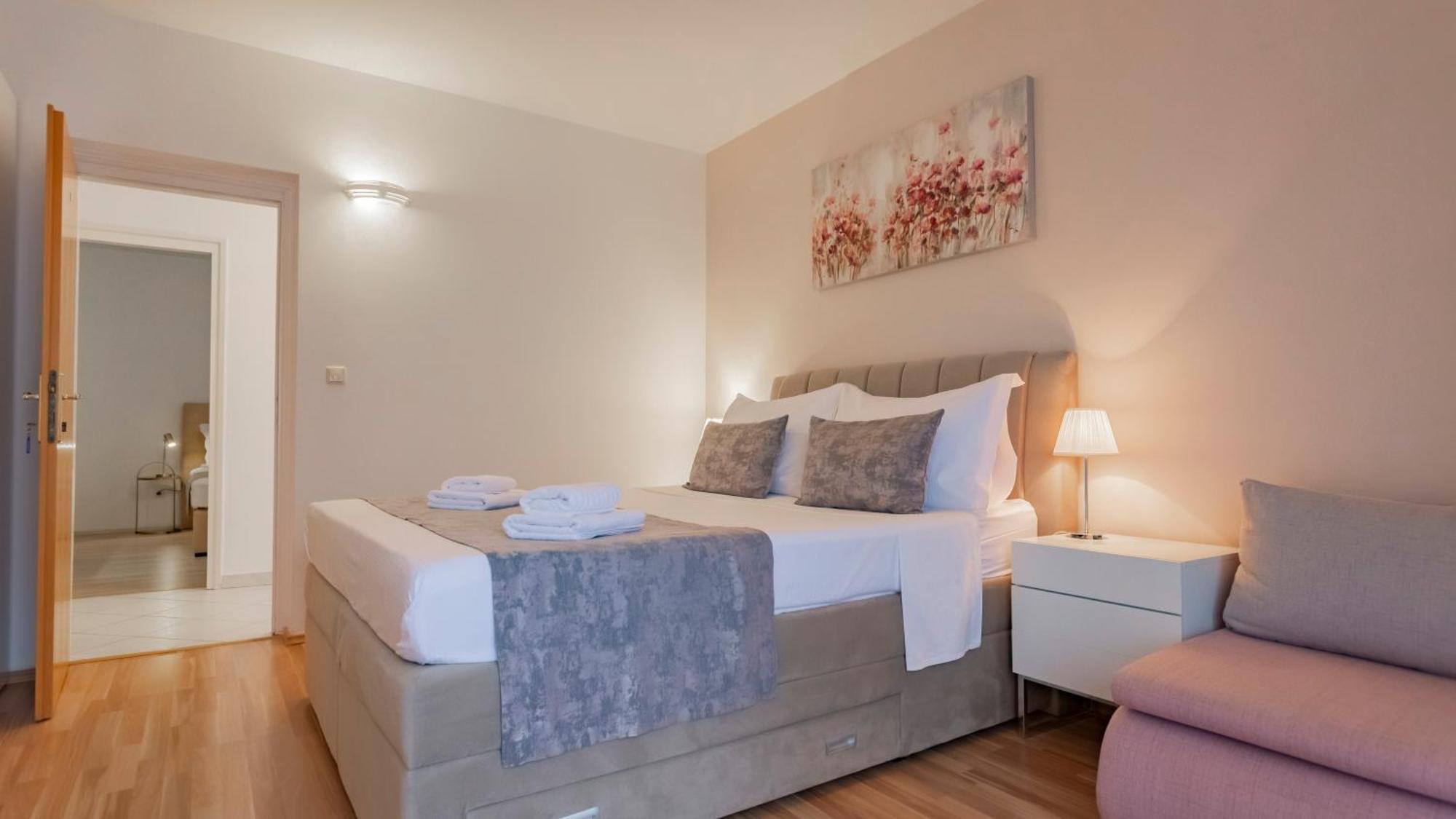 Baska Voda Apartments - Steps From The Beach, Free Parking, Central Location Exterior photo